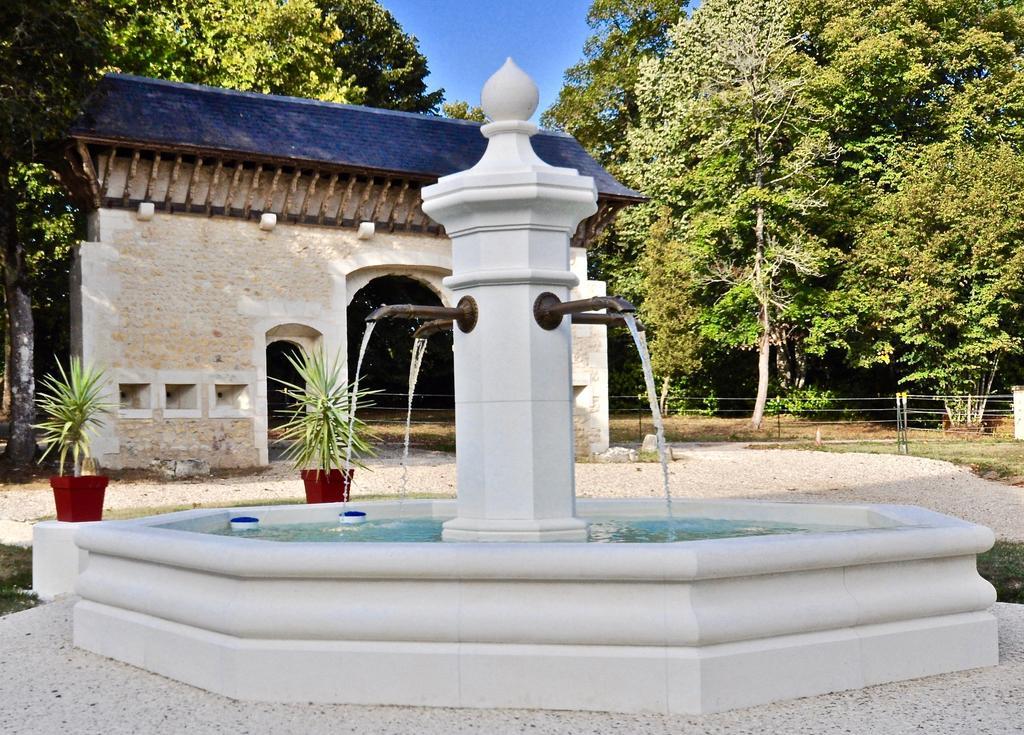 Couette-café Chateau De Bellevue Et Avec Piscine Chauffée Saint-Avit (Charente)